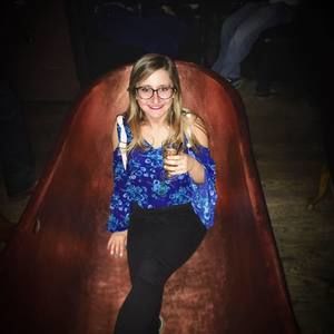 Meet your Posher, Nikki